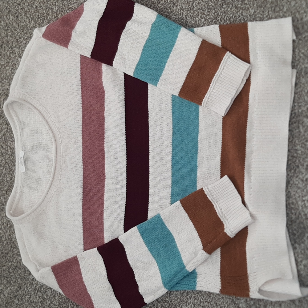 Maurices sweater